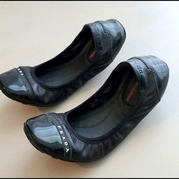 100% Authentic Prada Soft Leathe Ballet Flats - Picture 2 of 3